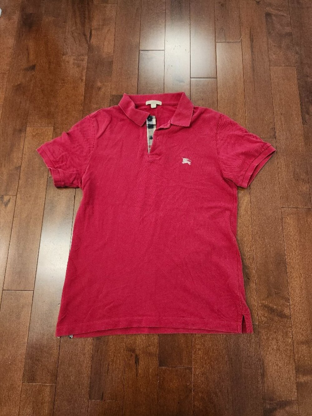 Burberry women's red polo short sleeve golf shirt in size small